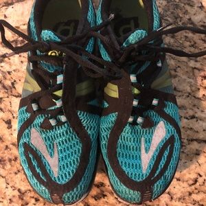 Brooks pure connect 2